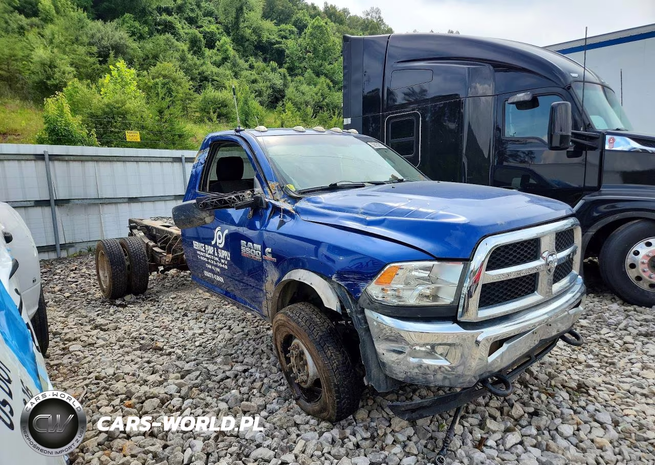 2016 Ram 5500 VIN:3C7WRNBL4GG107775 - 4