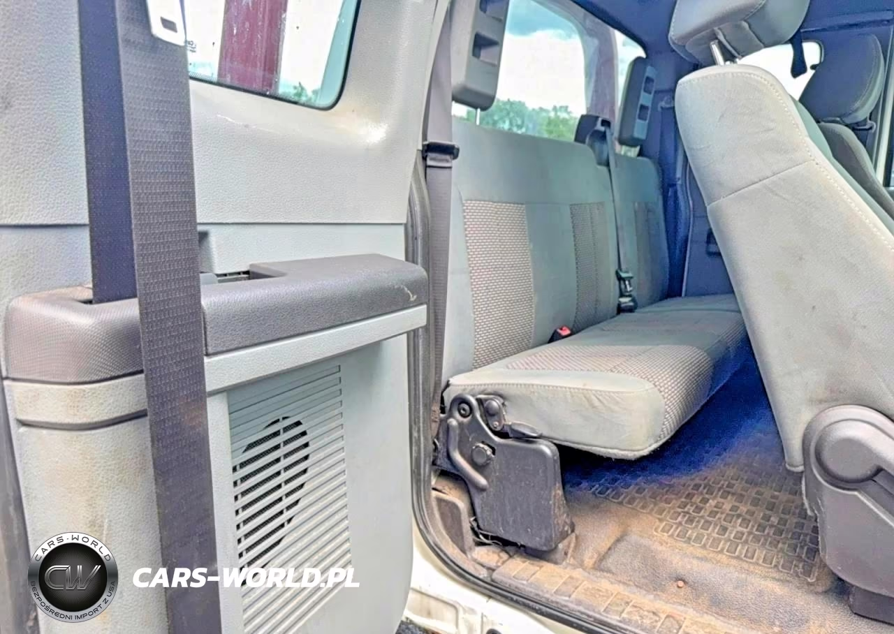 2011 Ford F-650 Super Duty VIN:3FRWX6FC4BV422571 - 6