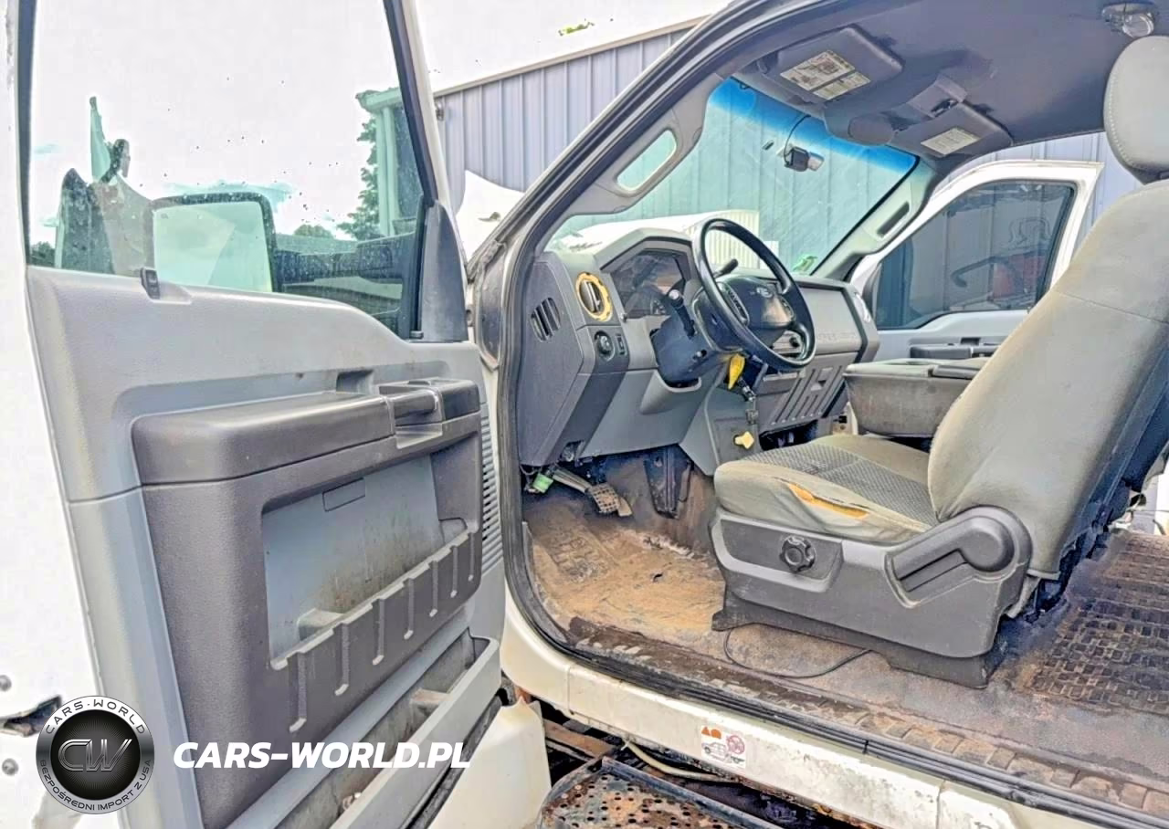2011 Ford F-650 Super Duty VIN:3FRWX6FC4BV422571 - 9