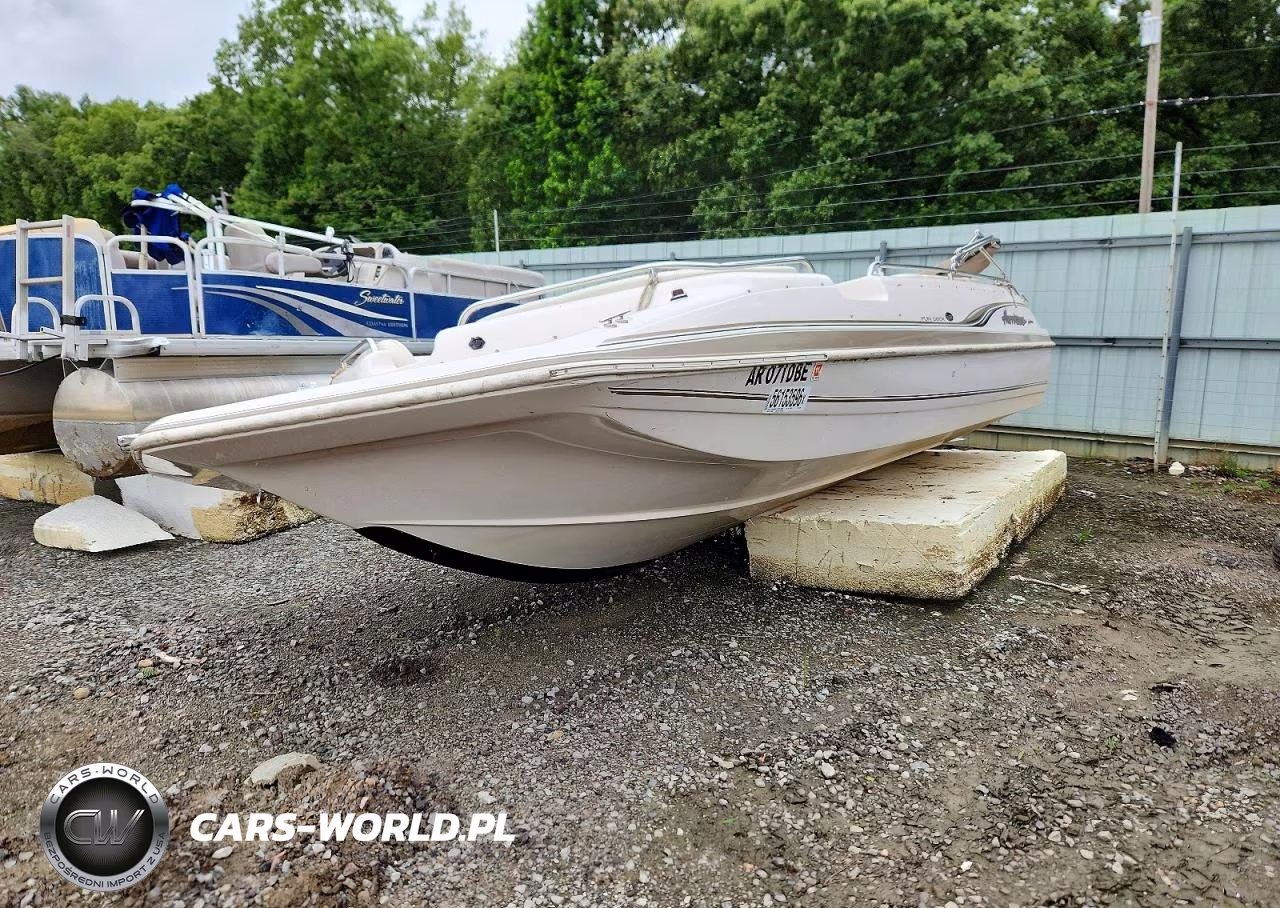 2002 Hurricane-Godfrey Marine Fun Deck 201 Gs - Boat VIN:GDYT3456E202 - 2