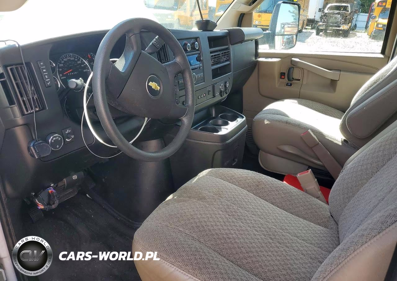 2020 Chevrolet Express Refrigerated Delivery Truck VIN:1HA6GVCG1LN003374 - 8