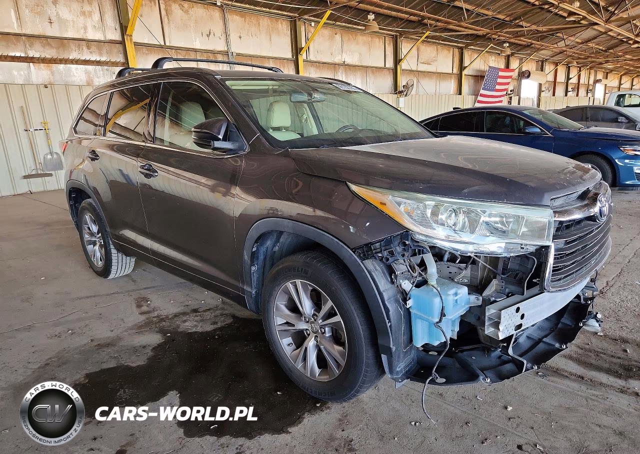 2015 Toyota Highlander Xle VIN:5TDKKRFH2FS104046 - 4