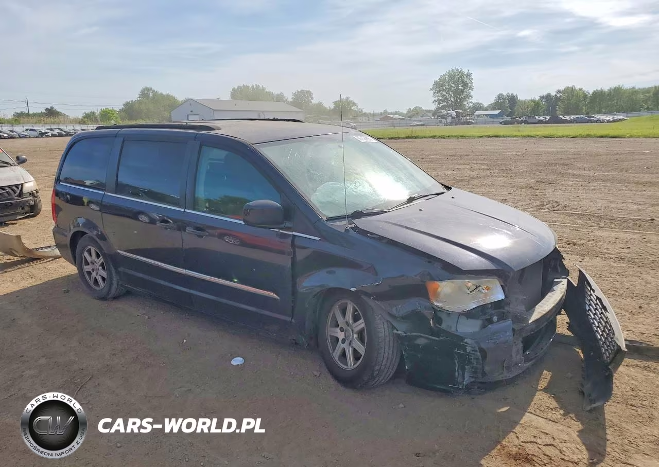 2011 Chrysler Town & Country Touring VIN:2A4RR5DGXBR647235 - 4