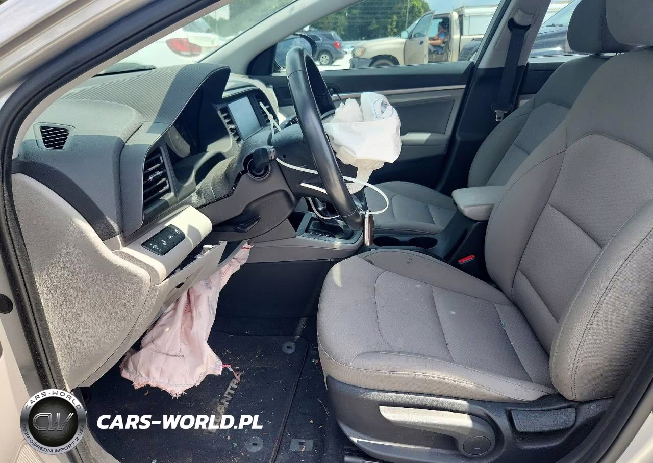 2020 Hyundai Elantra Value Edition VIN:5NPD84LF7LH553737 - 7