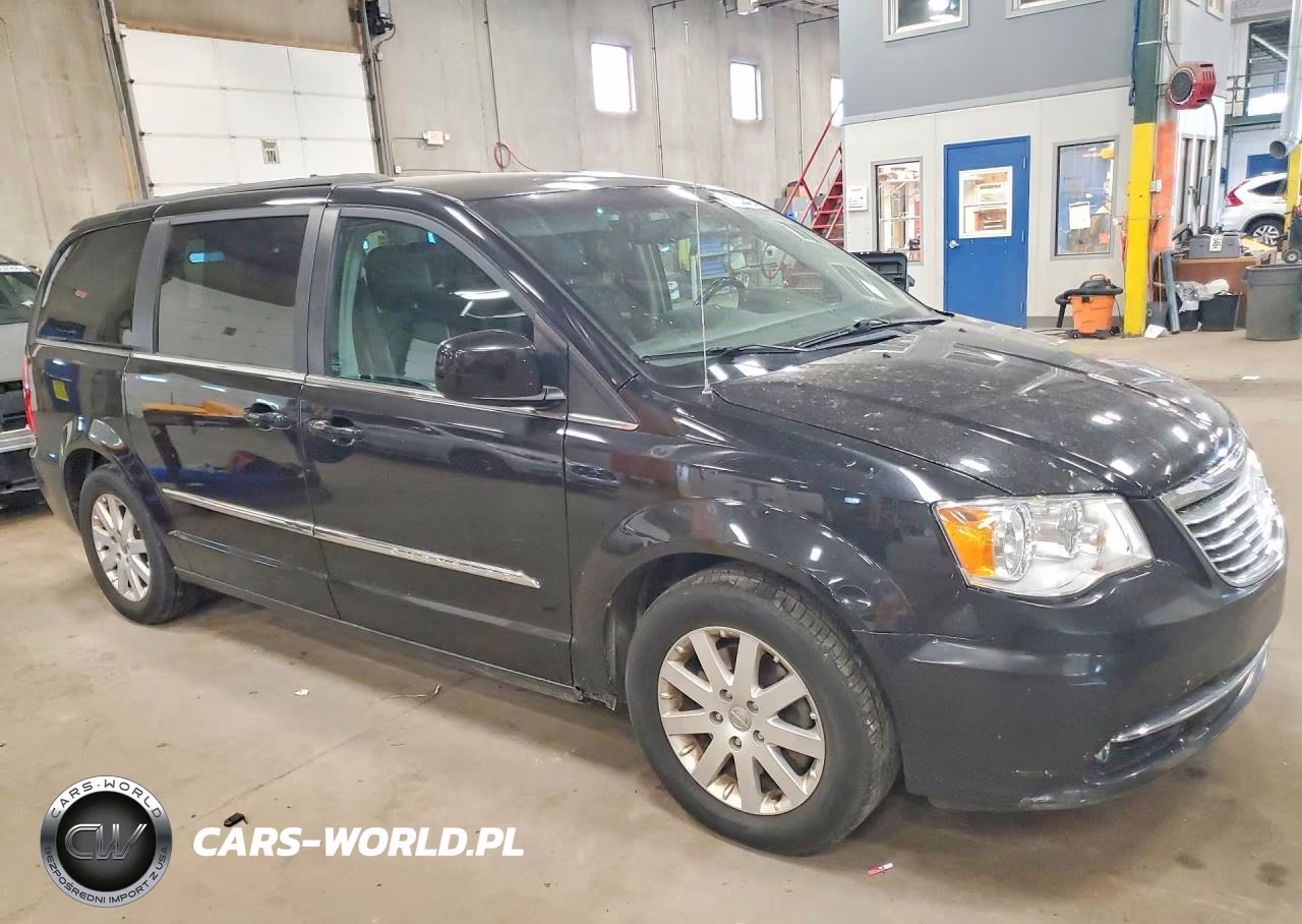 2015 Chrysler Town & Country Touring VIN:2C4RC1BG9FR707207 - 4