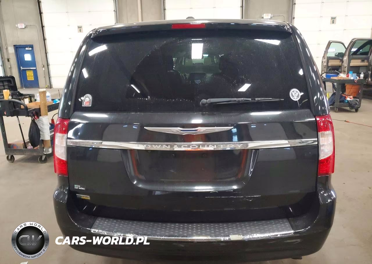 2015 Chrysler Town & Country Touring VIN:2C4RC1BG9FR707207 - 6