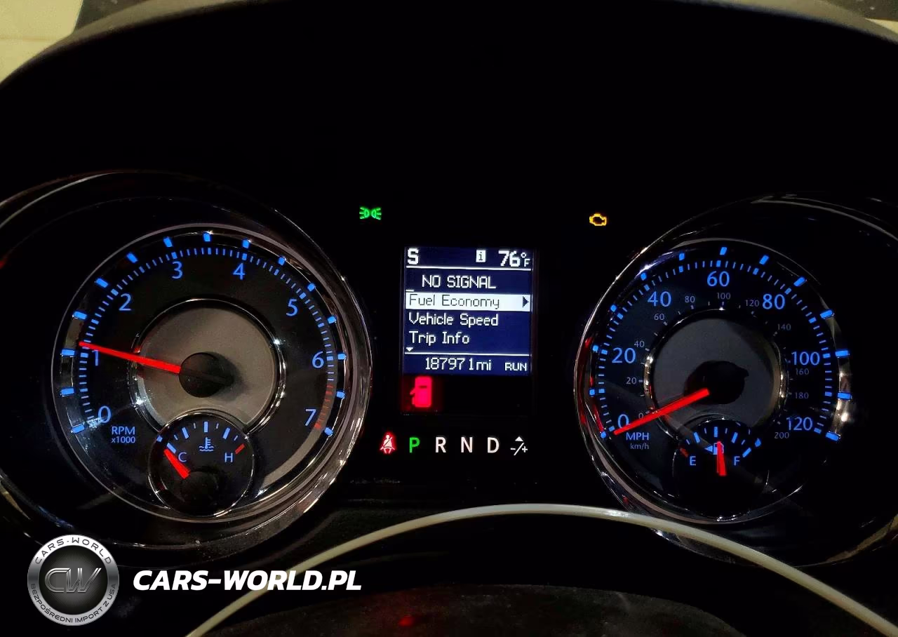 2015 Chrysler Town & Country Touring VIN:2C4RC1BG9FR707207 - 9