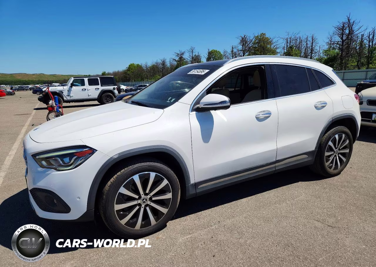 2021 Mercedes-Benz Gla 250 4Matic – zdjęcie 1 z 13