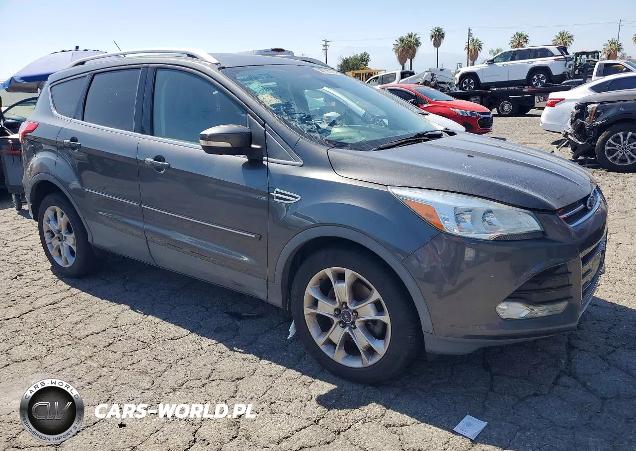 2015 Ford Escape Titanium VIN:1FMCU9JX8FUA08815 - 4