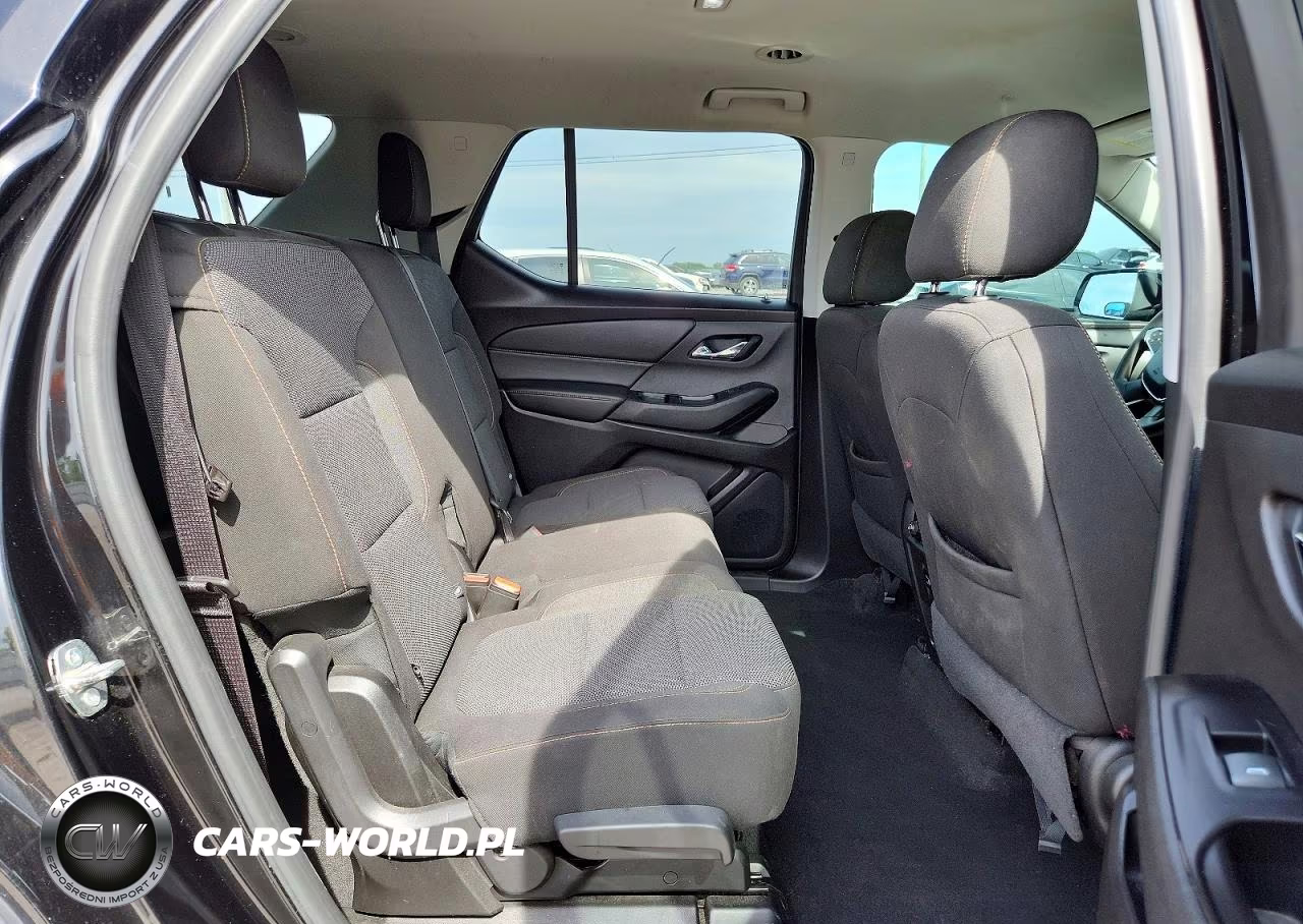 2018 Chevrolet Traverse Ls VIN:1GNERFKW4JJ141432 - 11