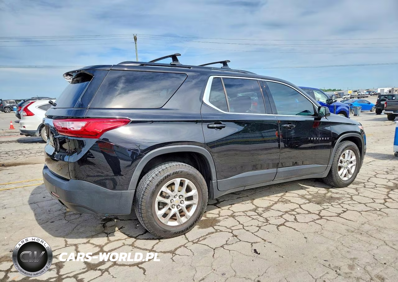 2018 Chevrolet Traverse Ls VIN:1GNERFKW4JJ141432 - 3