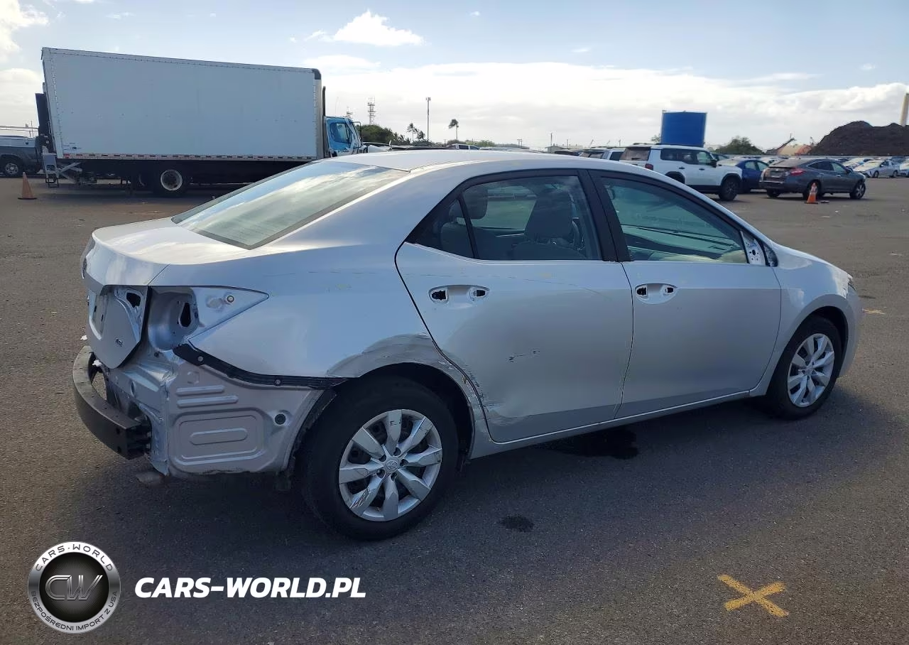 2015 Toyota Corolla L VIN:5YFBURHE5FP229600 - 3