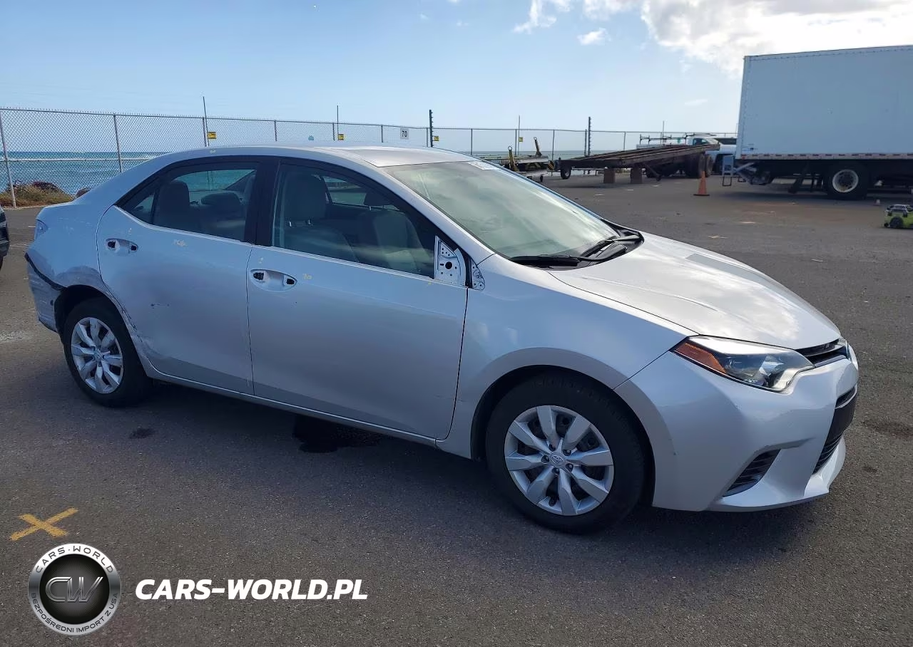 2015 Toyota Corolla L VIN:5YFBURHE5FP229600 - 4