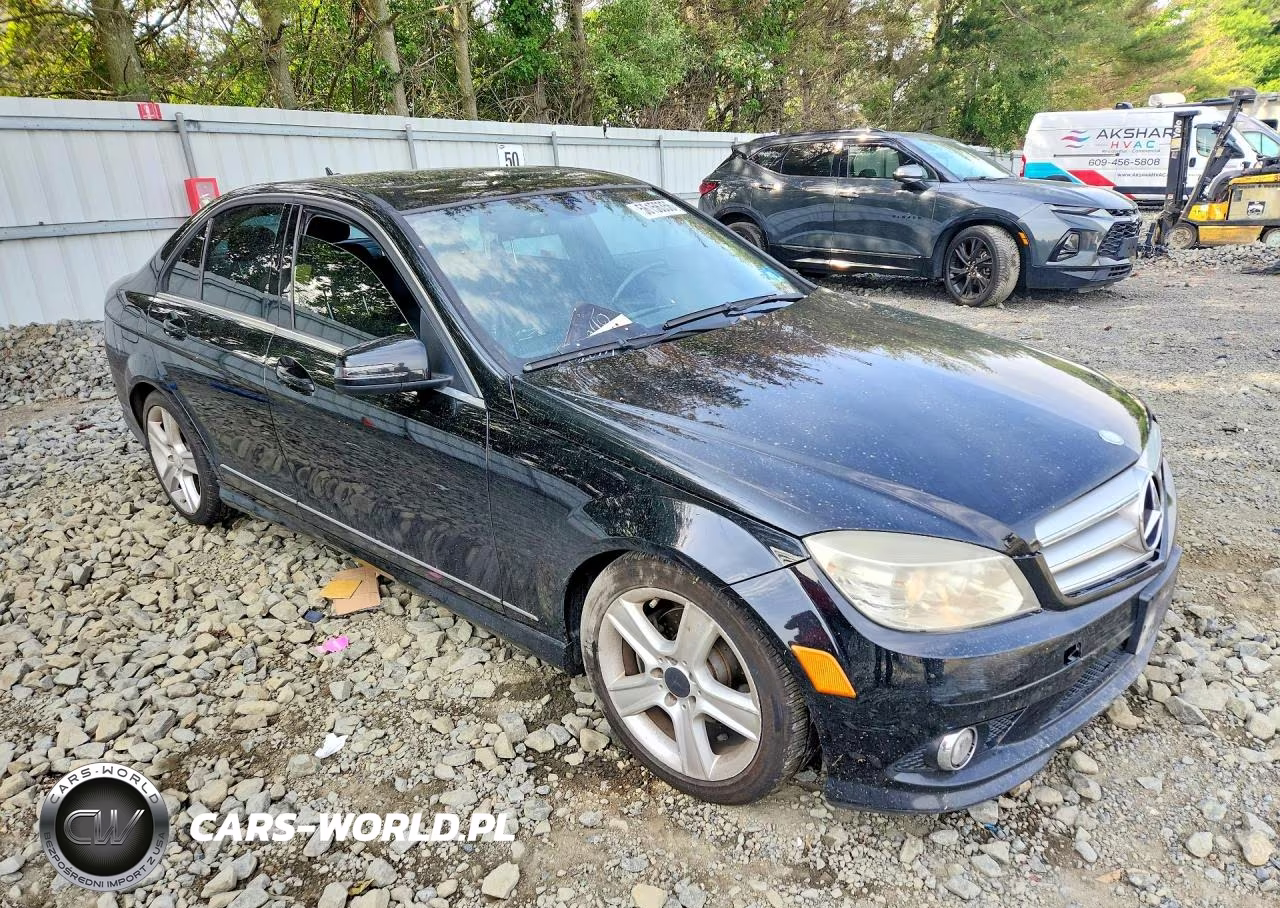 2010 Mercedes-Benz C 300 4Matic VIN:WDDGF8BB1AR118135 - 4