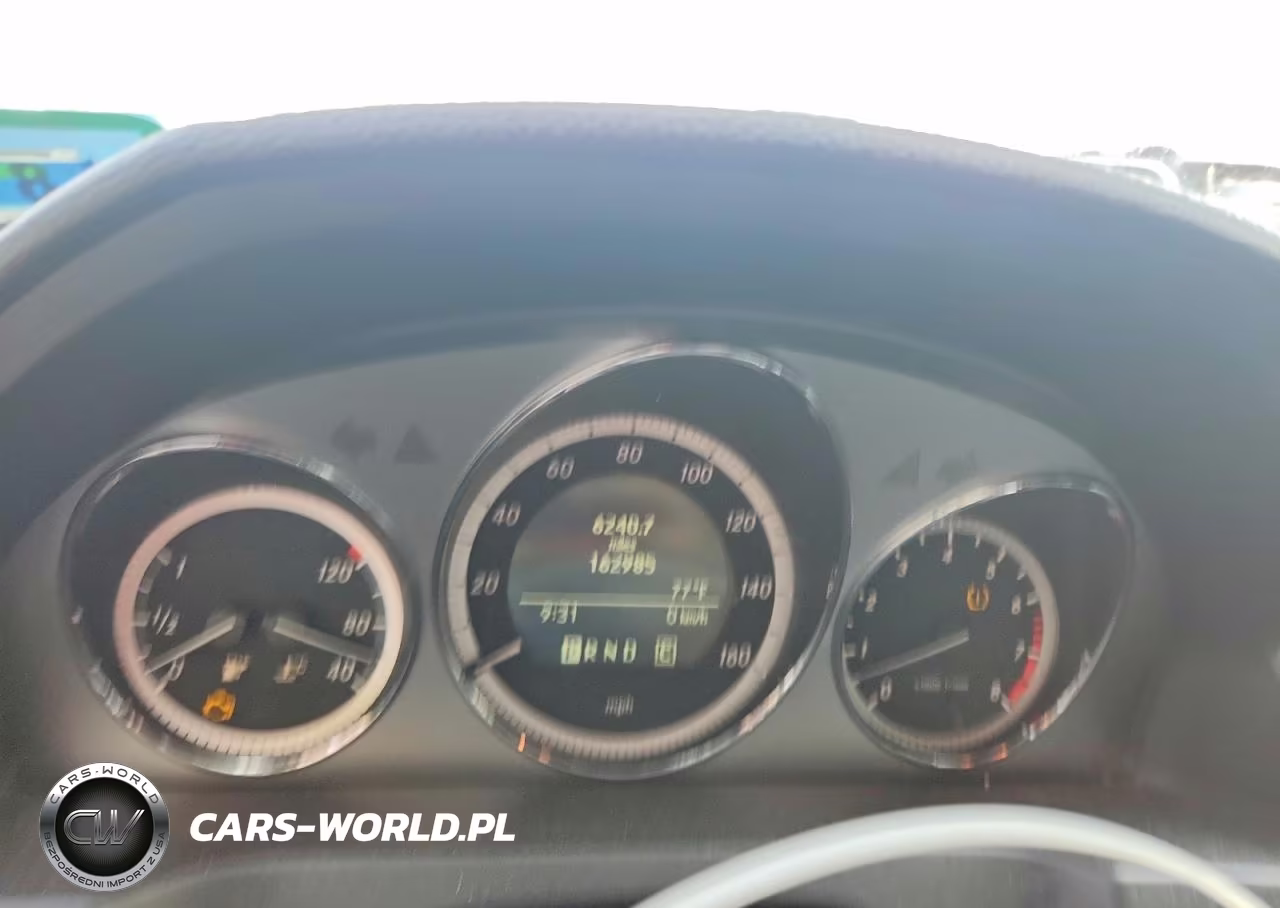 2010 Mercedes-Benz C 300 4Matic VIN:WDDGF8BB1AR118135 - 9