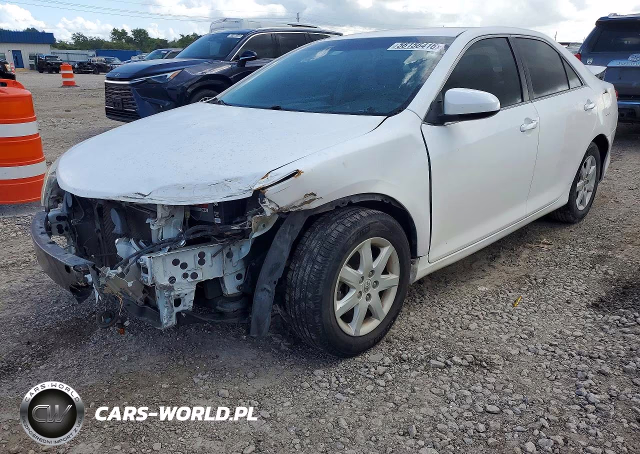 2013 Toyota Camry L – zdjęcie 1 z 13