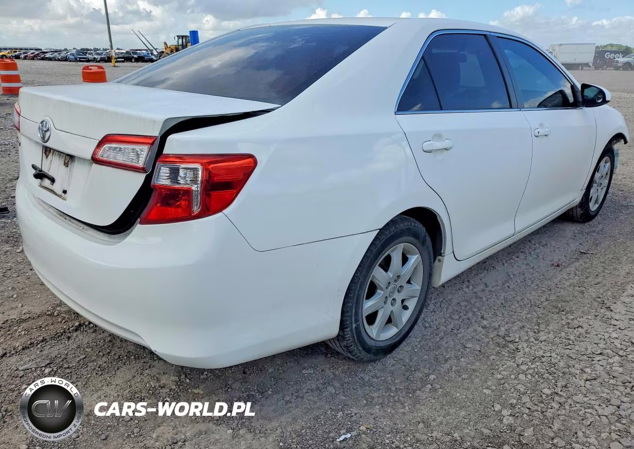 2013 Toyota Camry L VIN:4T4BF1FK9DR321928 - 3