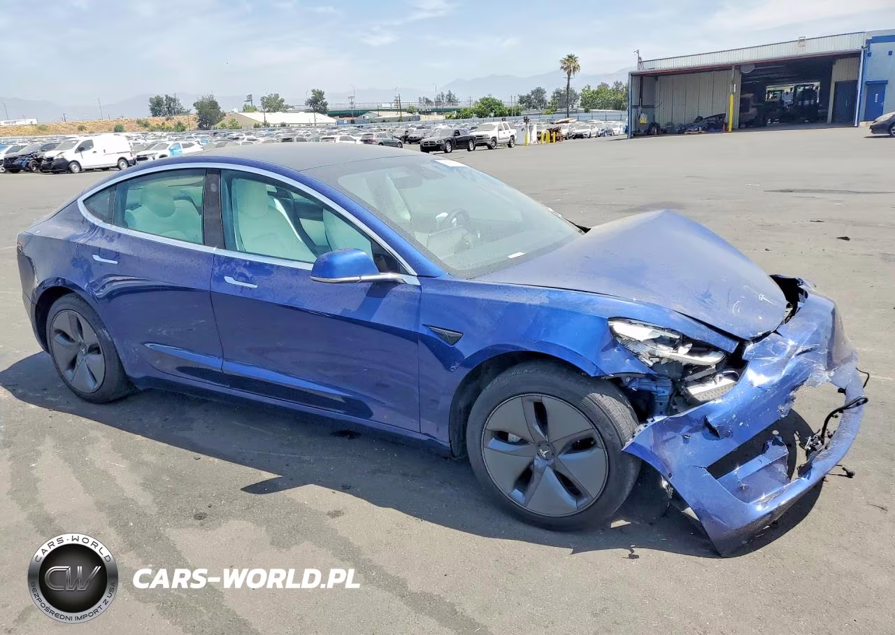 2019 Tesla Model 3 VIN:5YJ3E1EA6KF486078 - 4