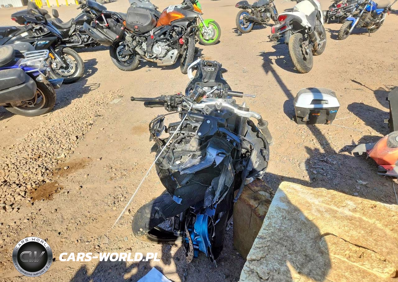 2025 Cf Moto 675Ss VIN:LCEPEVLPXS6001601 - 2