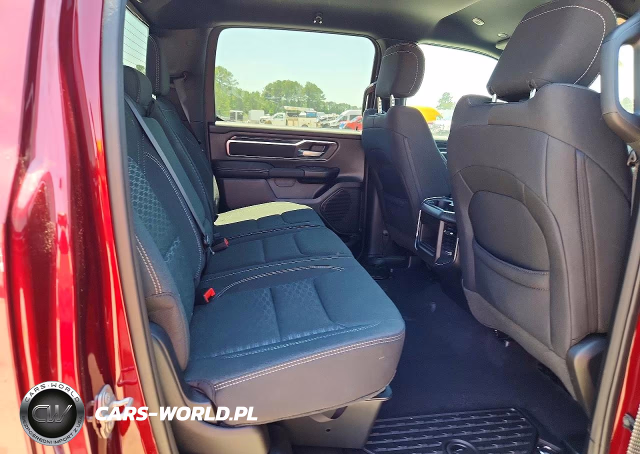 2026 Ram 1500 Big Horn VIN:1C6SRFFP3TN161723 - 10