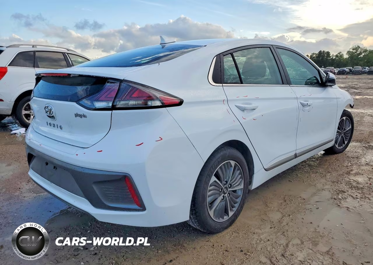 2021 Hyundai Ioniq Sel VIN:KMHC75LD5MU256083 - 3
