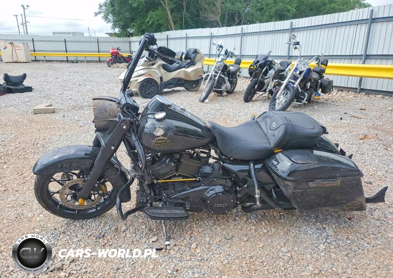 2025 Harley-Davidson Road King Special VIN:1HD1KVP1XSB618524 - 3