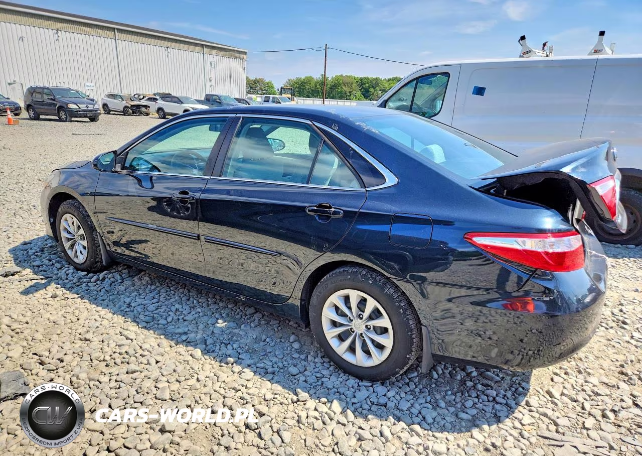 2016 Toyota Camry Le VIN:4T4BF1FK8GR544370 - 2