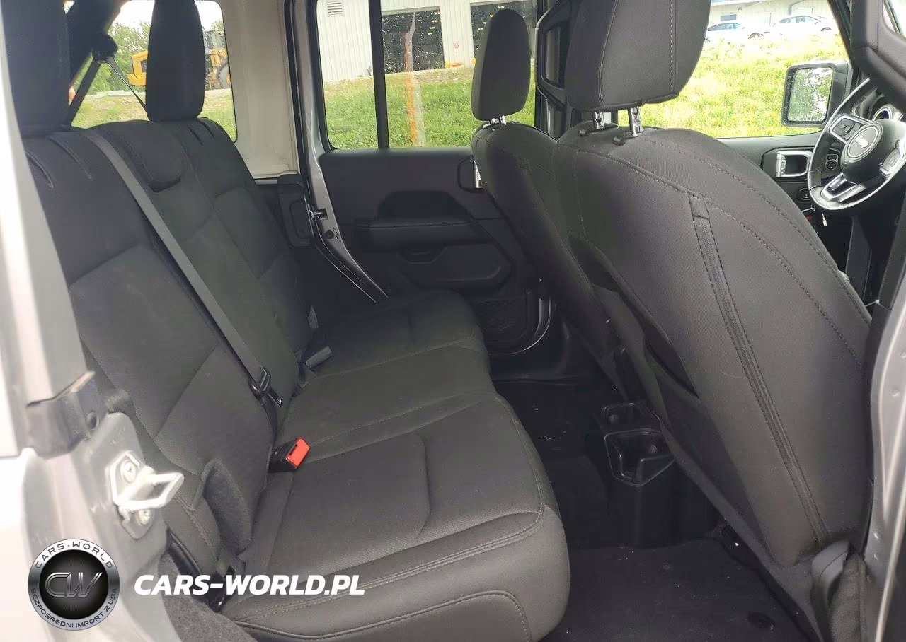 2021 Jeep Wrangler Unlimited Sahara VIN:1C4HJXEG3MW582807 - 10