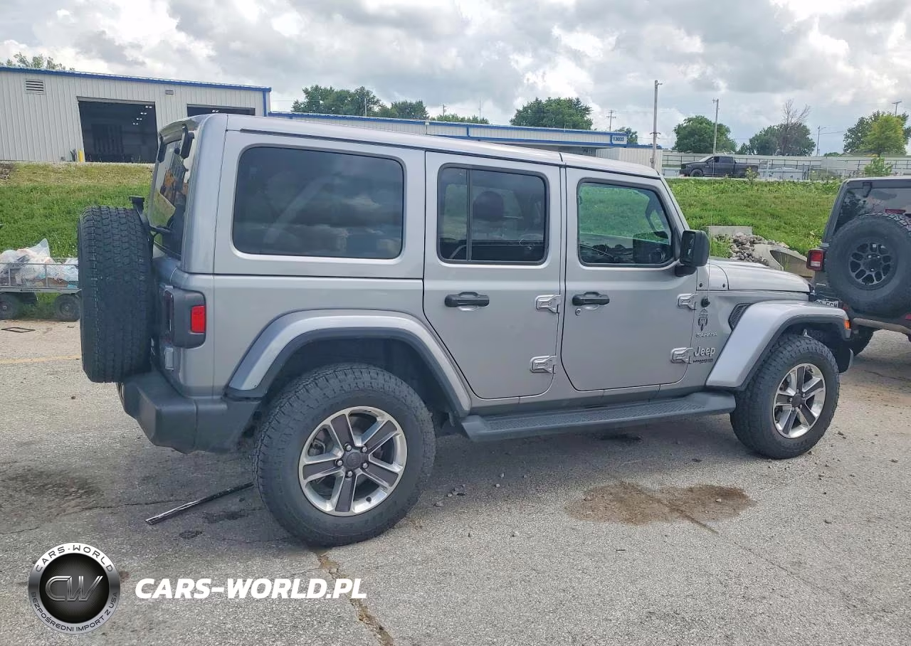2021 Jeep Wrangler Unlimited Sahara VIN:1C4HJXEG3MW582807 - 3