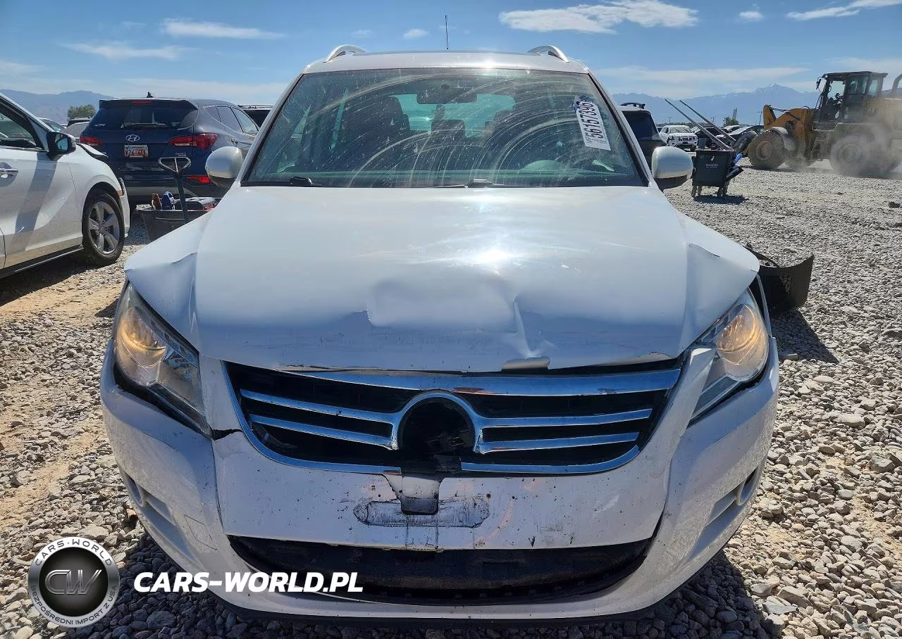 2011 Volkswagen Tiguan S VIN:WVGAV7AX3BW521493 - 5
