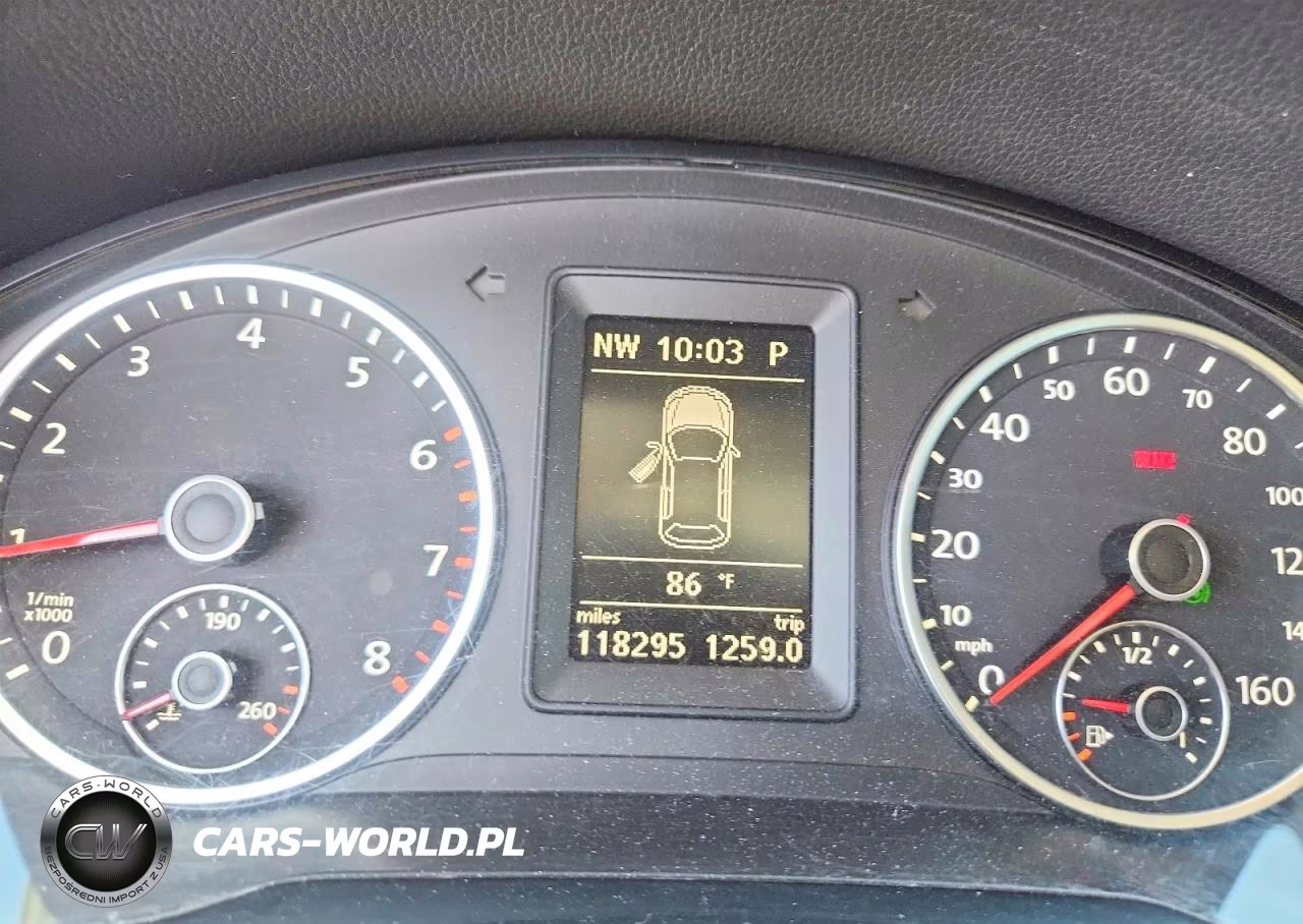2011 Volkswagen Tiguan S VIN:WVGAV7AX3BW521493 - 9