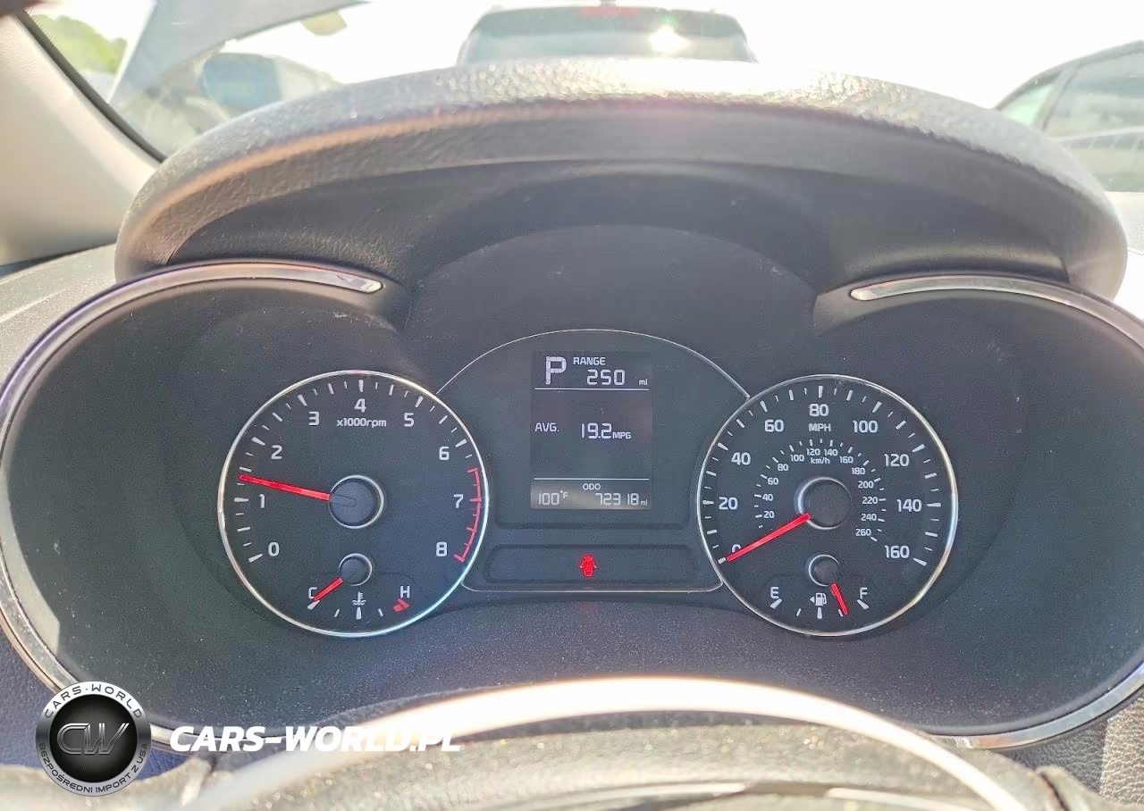 2017 Kia Forte Lx VIN:3KPFK4A78HE101216 - 9
