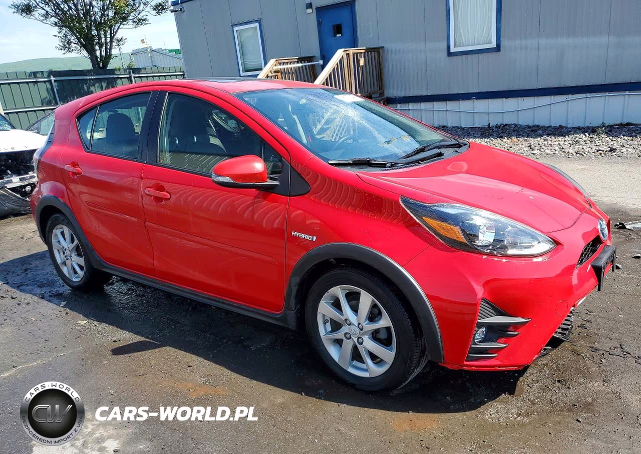 2018 Toyota Prius C Four VIN:JTDKDTB36J1614164 - 4