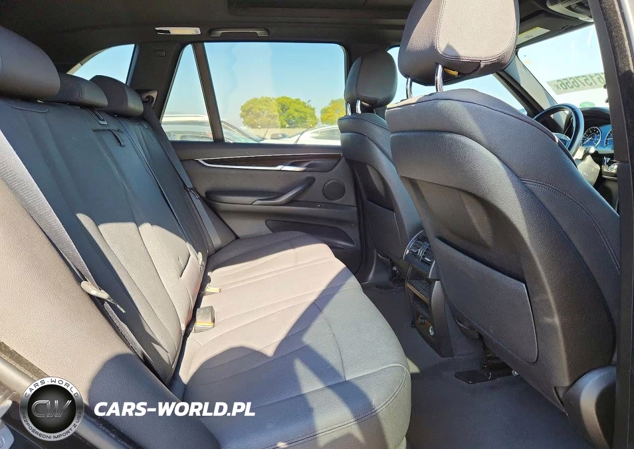 2018 BMW X5 Xdr40E VIN:5UXKT0C59J0W03780 - 11