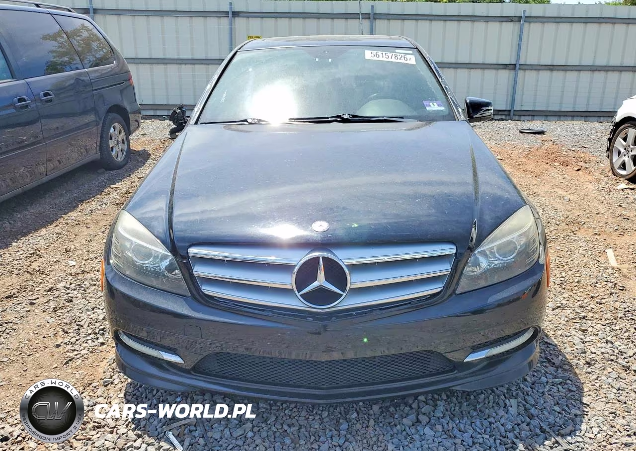 2011 Mercedes-Benz 300C VIN:WDDGF8BB3BR133950 - 5