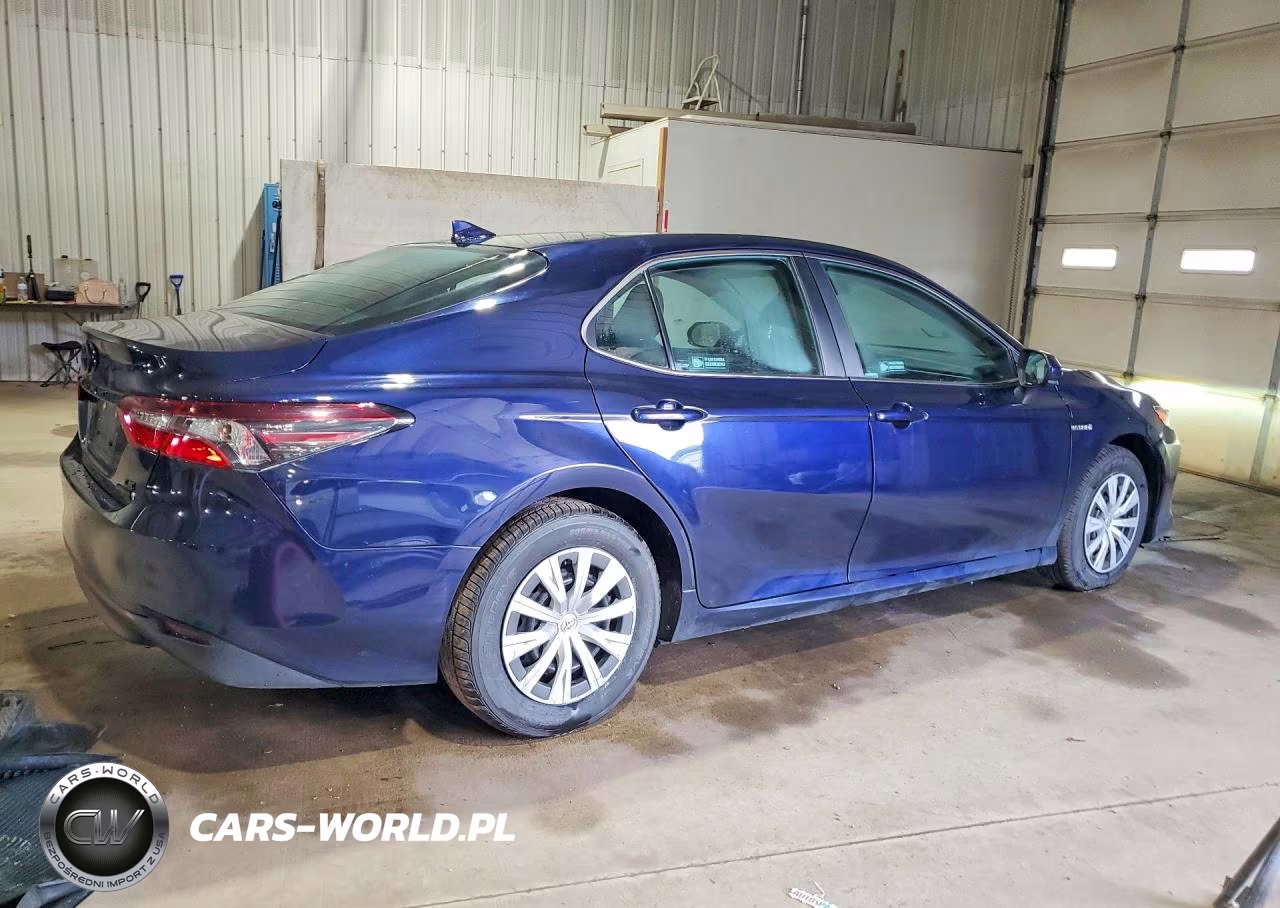 2021 Toyota Camry Le VIN:4T1C31AK7MU030777 - 3