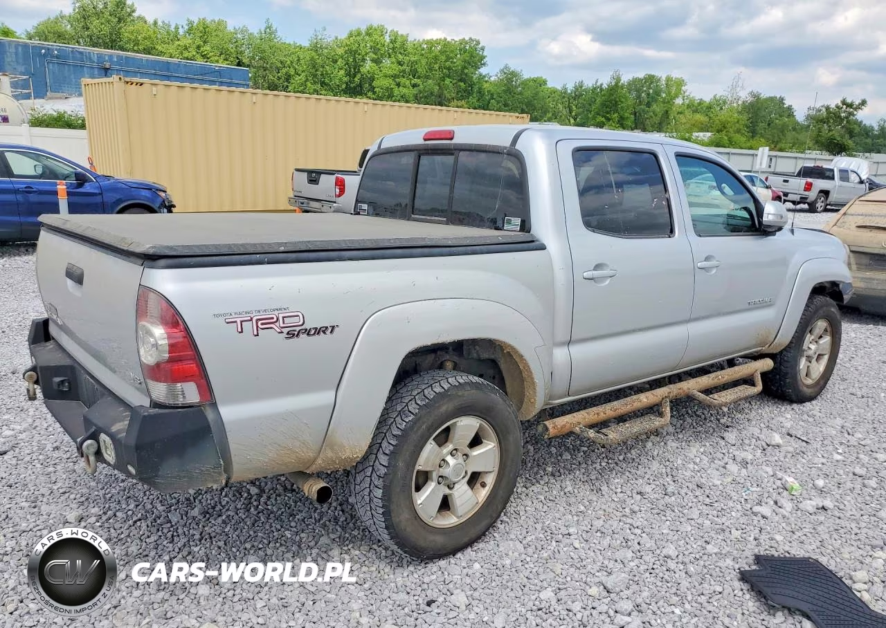 2013 Toyota Tacoma Double Cab VIN:5TFLU4ENXDX077131 - 3