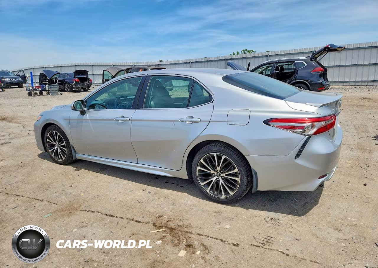 2018 Toyota Camry Se VIN:4T1B11HK3JU650545 - 2
