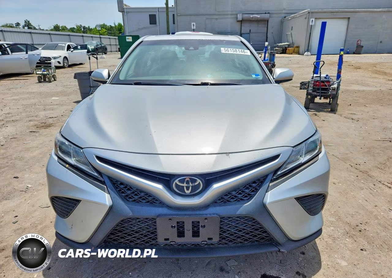 2018 Toyota Camry Se VIN:4T1B11HK3JU650545 - 5