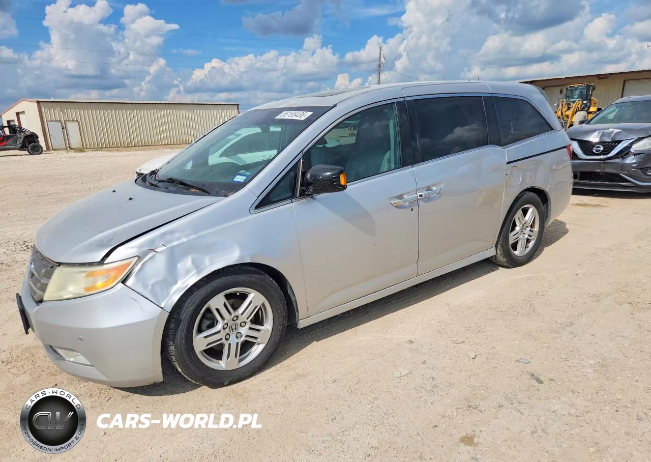 2012 Honda Odyssey Touring – zdjęcie 1 z 13