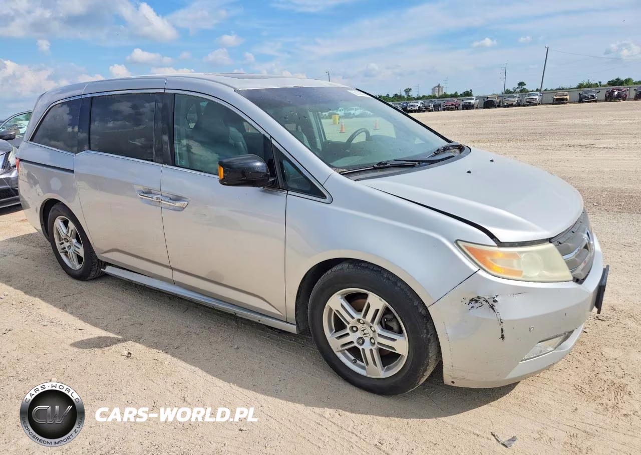 2012 Honda Odyssey Touring VIN:5FNRL5H97CB074214 - 4