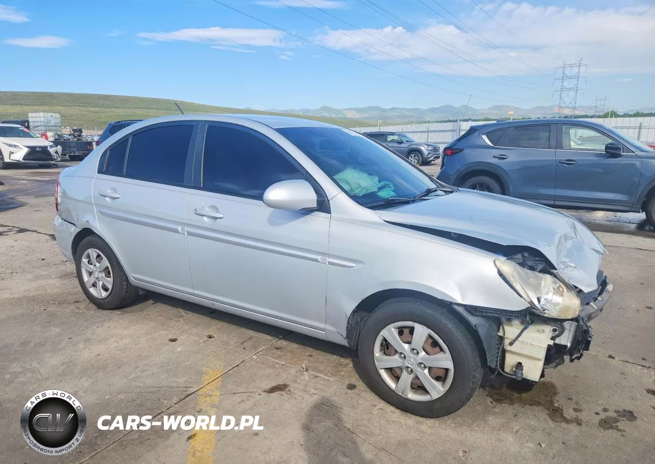 2008 Hyundai Accent Gls VIN:KMHCN46C18U249141 - 4