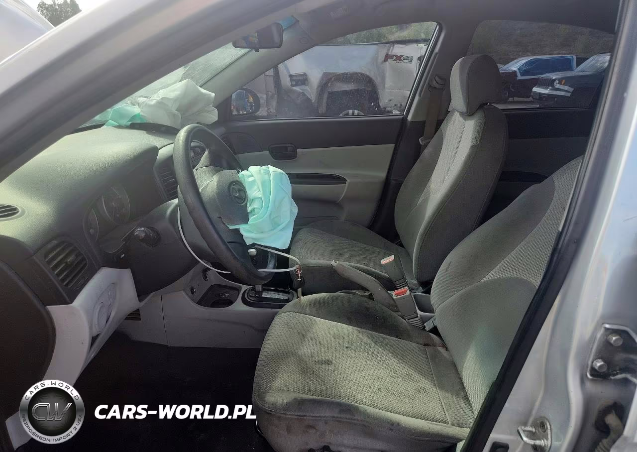 2008 Hyundai Accent Gls VIN:KMHCN46C18U249141 - 7