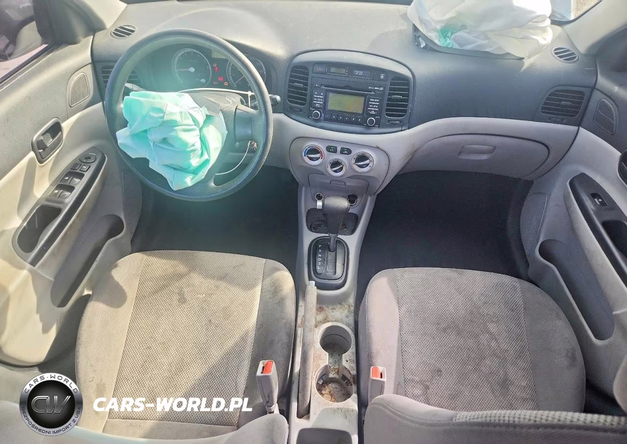 2008 Hyundai Accent Gls VIN:KMHCN46C18U249141 - 8
