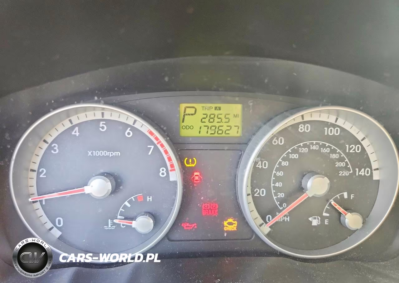2008 Hyundai Accent Gls VIN:KMHCN46C18U249141 - 9