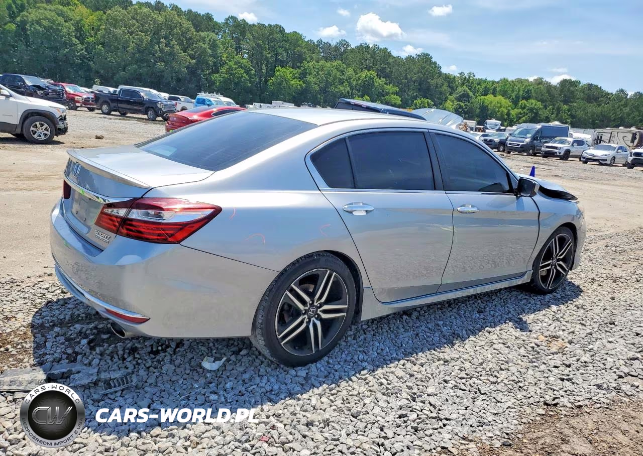 2017 Honda Accord Sport Special Edition VIN:1HGCR2F19HA259446 - 3