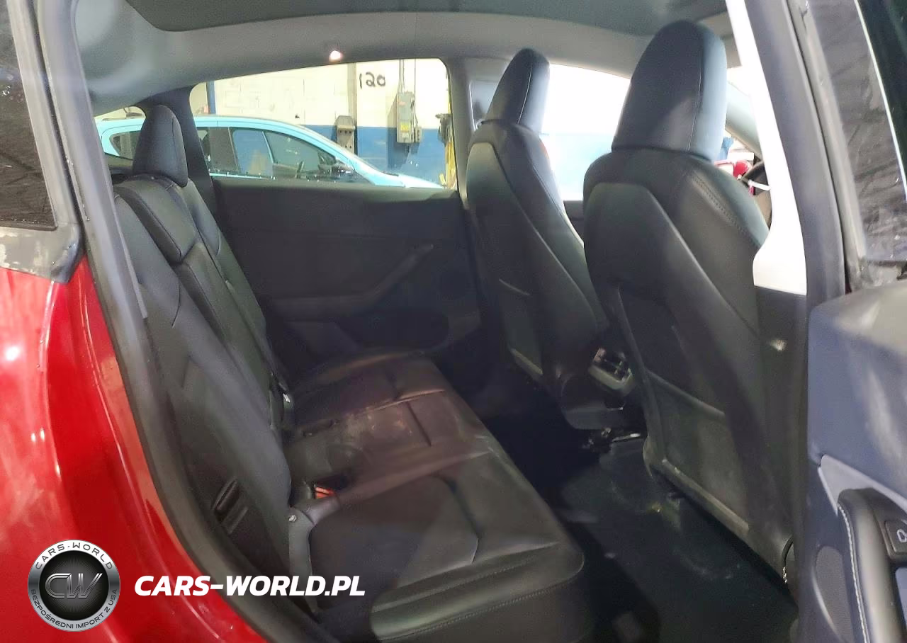 2023 Tesla Model Y VIN:7SAYGDEE7PF686174 - 11