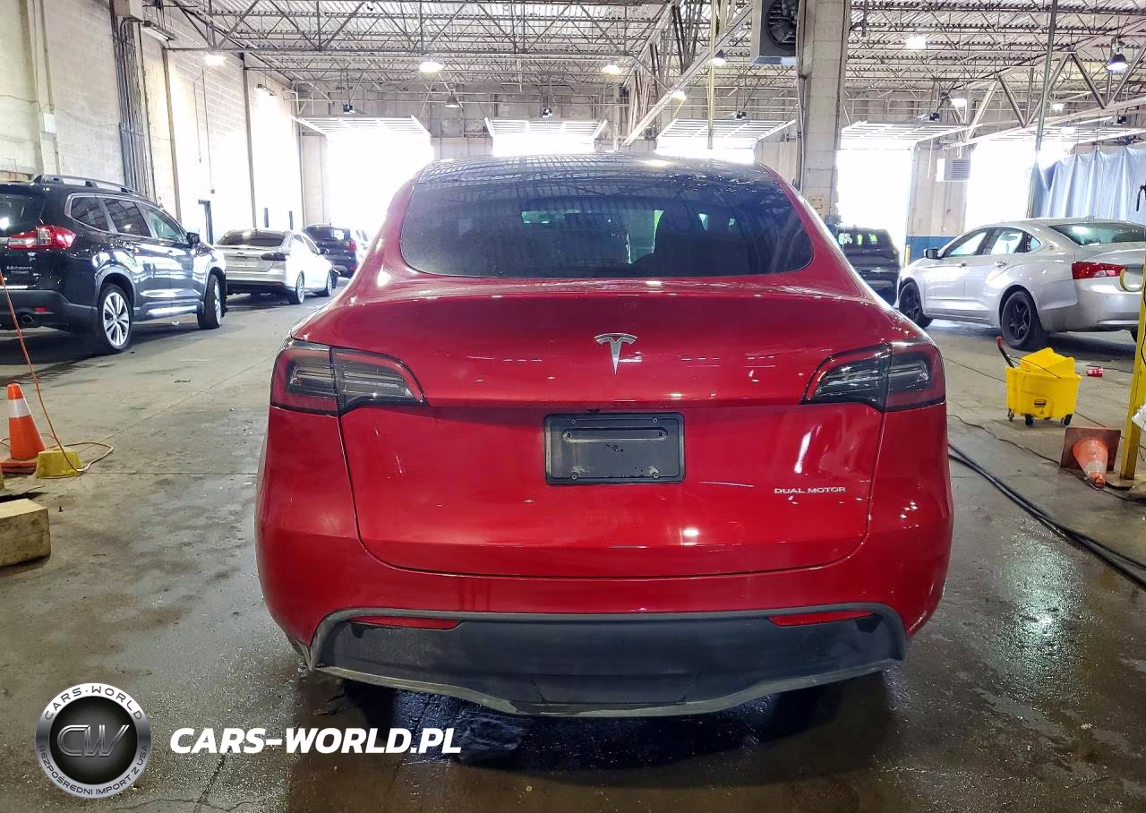 2023 Tesla Model Y VIN:7SAYGDEE7PF686174 - 6