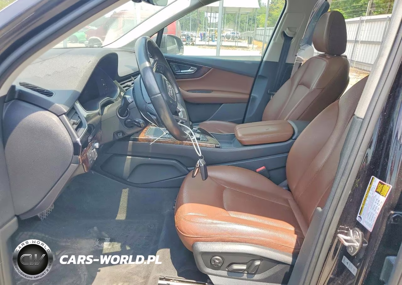 2018 Audi Q7 Prestige VIN:WA1VAAF78JD030011 - 7