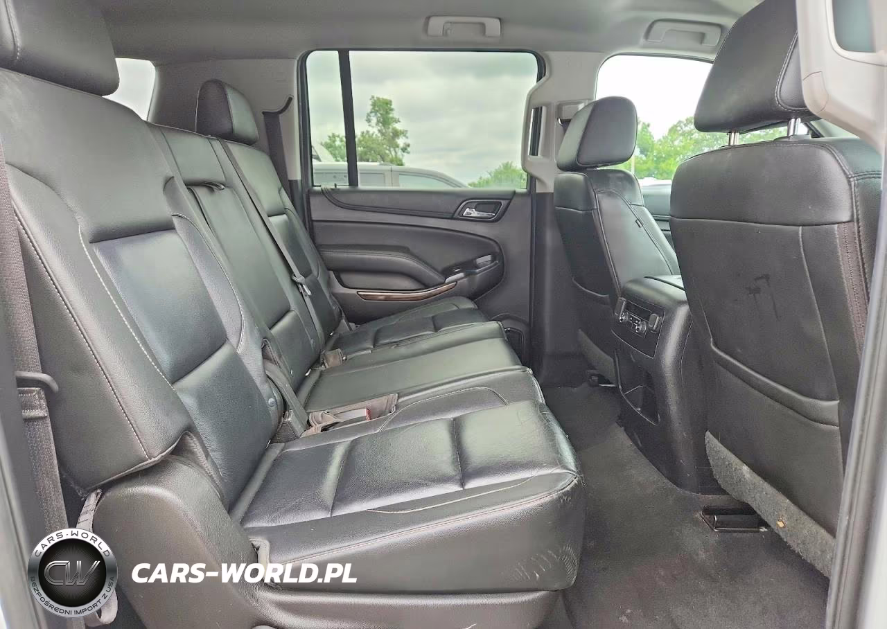 2019 Chevrolet Suburban K1500 Lt VIN:1GNSKHKC3KR144088 - 10